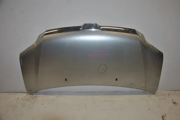 Капот TOYOTA NOAH AZR60 (Контрактный) 46098848