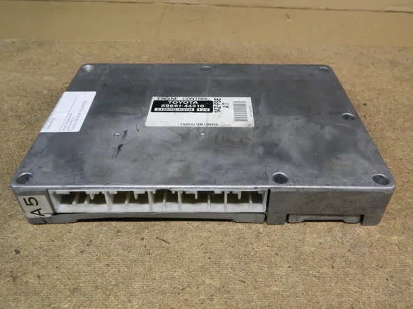 Блок управления ДВС TOYOTA GAIA 1AZFSE (Контрактный) 10098 8966144310