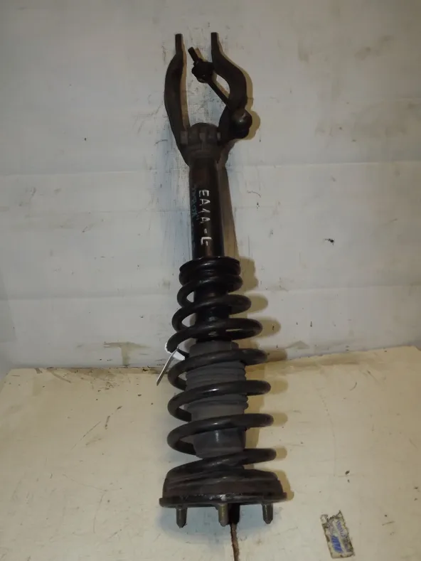 Стойка подвески MITSUBISHI GALANT EA1A Перед Лев (Контрактный) 35023480