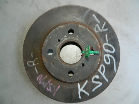 Диск тормозной TOYOTA VITZ KSP90 Перед (Контрактный) 81530326