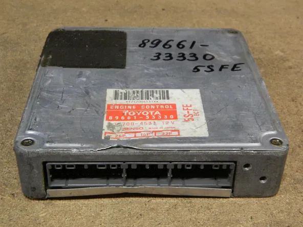Блок управления ДВС TOYOTA CAMRY 5SFE (Контрактный) 9745 8966133330