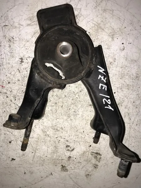Подушка двигателя TOYOTA COROLLA NZE121 1NZ Зад (Контрактный) 1237121110