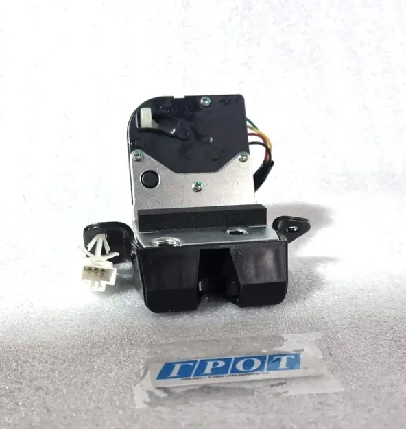 Замок 5-й двери GENERAL PARTS 812301W210 KIA RIO 11-17
