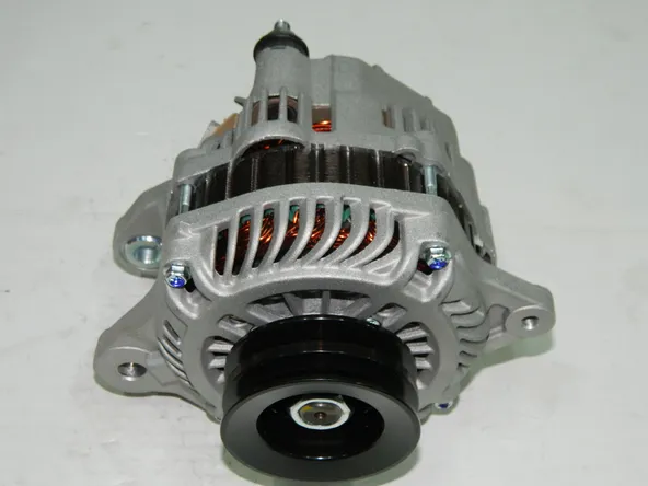 Генератор DAGGER DAL027 A3TG4679 103-141 4M41 2V 120A