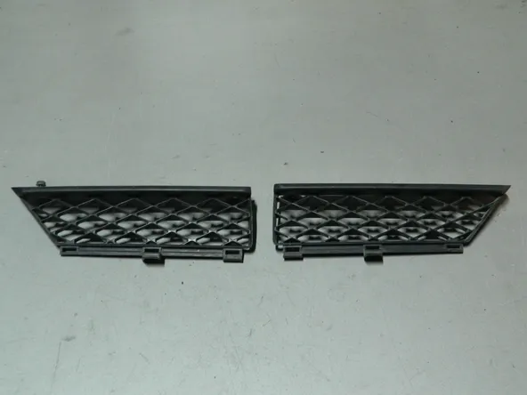 Решетка радиатора NISSAN WINGROAD WFY11 (Контрактный) 79773246