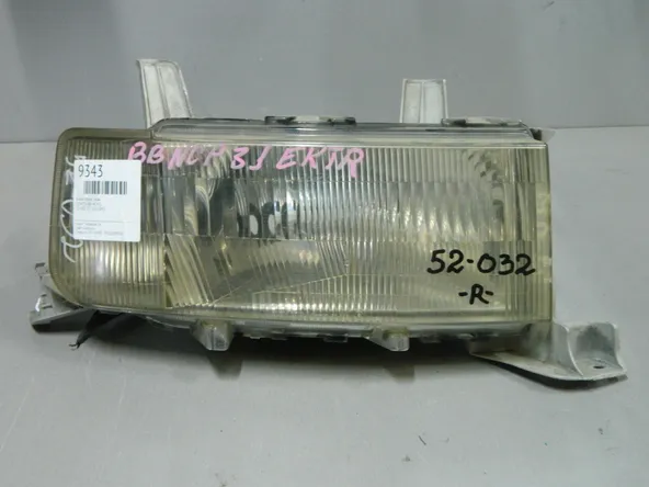 Фара TOYOTA BB NCP31 Перед Прав 52032 (Контрактный) 03344818