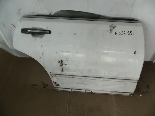 Дверь MITSUBISHI DIAMANTE F31A Зад Прав (Контрактный) 65243148