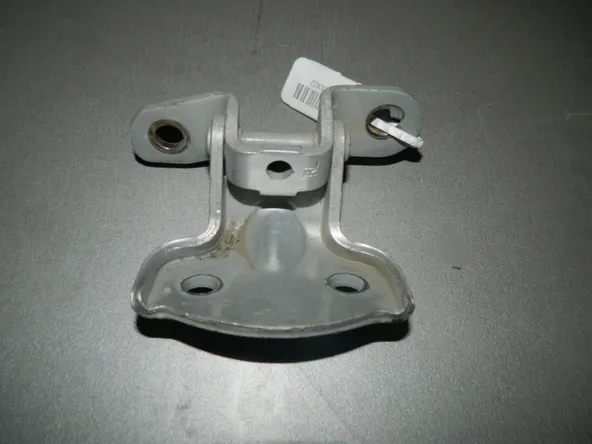 Петля двери HYUNDAI ACCENT LC Зад Лев Верх (Б/У) 35020002