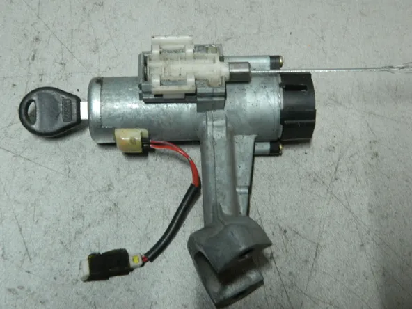 Замок зажигания NISSAN SUNNY FB14 (Контрактный) 81532311