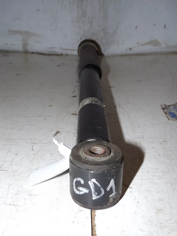 Амортизатор подвески HONDA FIT GD1 Задн (Контрактный) 35023178