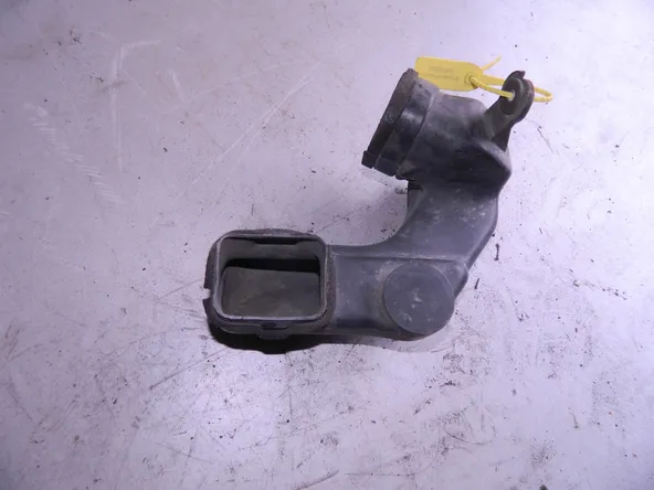 Патрубок воздушного фильтра TOYOTA RAV4 SXA11 3SFE (Контрактный) 94599889 1788274300