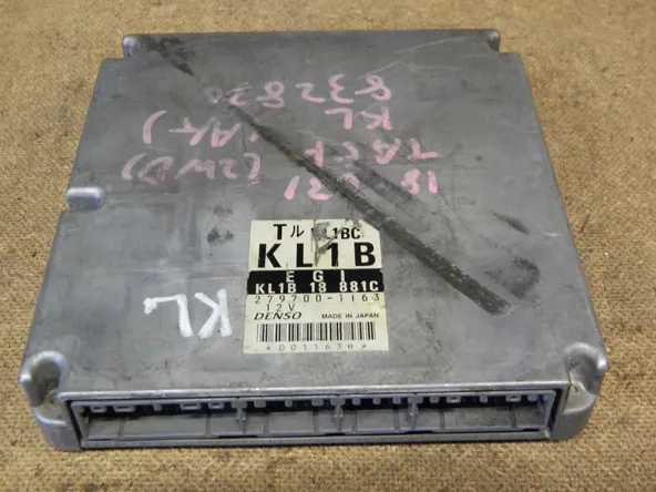 Блок управления ДВС MAZDA MILLENIA KLZE (Контрактный) 79590417