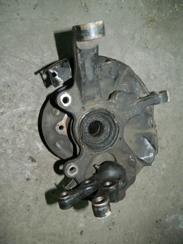 Ступица MITSUBISHI PAJERO K94W Перед Лев (Контрактный) 79591252