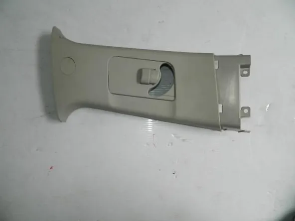 Обшивка стойки MITSUBISHI OUTLANDER XL CW5W Прав Верх (Контрактный) 7211A052HA