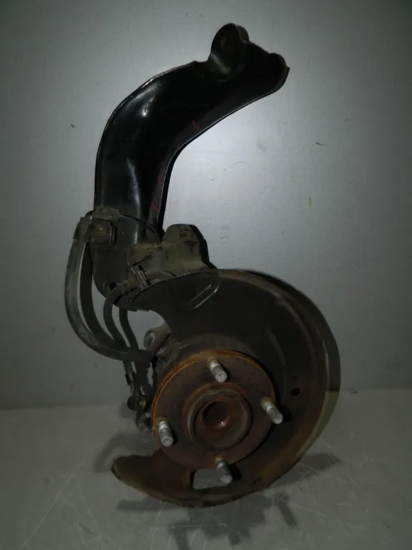 Ступица NISSAN PRIMERA P11 Зад Лев (Контрактный) 35023109