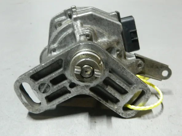 Трамблер HONDA ZC (Контрактный) 79780084