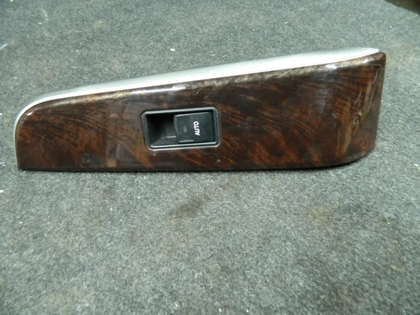 Кнопка стеклоподъемника TOYOTA CAMRY AVV50 Перед Лев (Контрактный) 1400800034