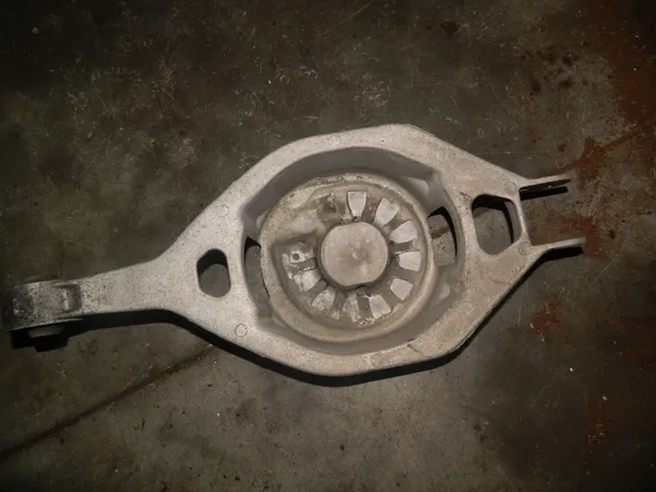 Рычаг подвески NISSAN TEANA J32 Зад Низ (Контрактный) 1070960950