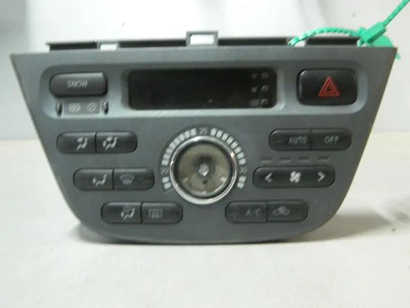 Блок управления климат-контролем TOYOTA OPA ACT10 (Контрактный) 81540295