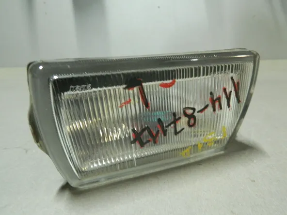 Фара противотуманная MITSUBISHI DIAMANTE F36A Перед Лев (Контрактный) 79768312