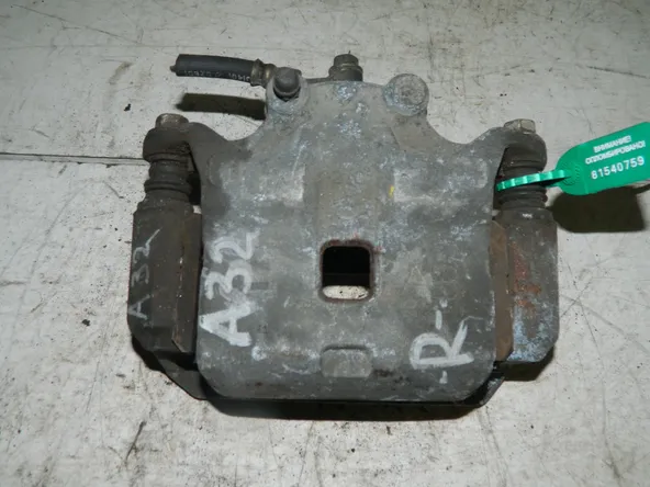 Суппорт NISSAN CEFIRO A32 Перед Прав (Кoнтрактный) 81540759