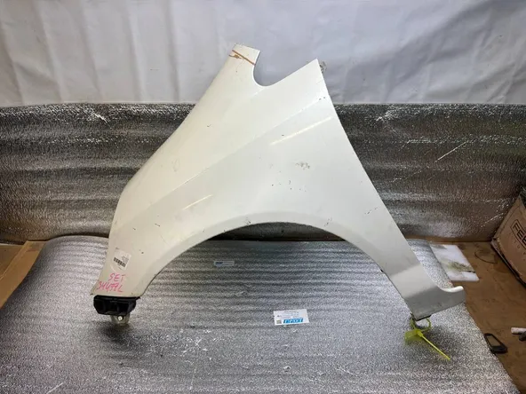 Крыло HONDA FIT GD1 Перед Лев (Контрактный) 3025