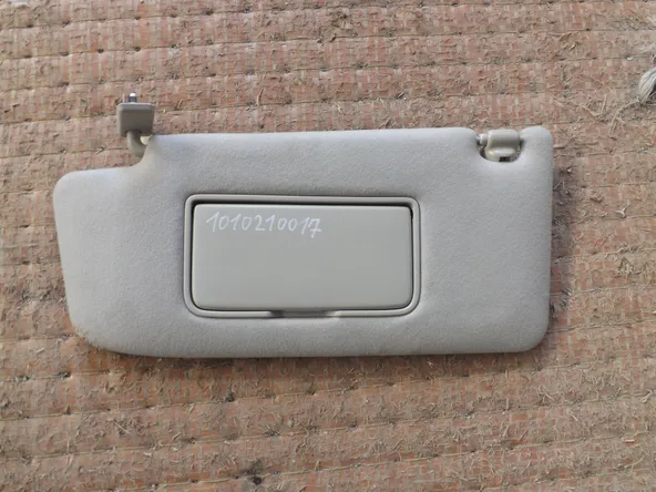 Козырек солнцезащитный NISSAN TEANA J31 Лев (Контрактный) 1010210017