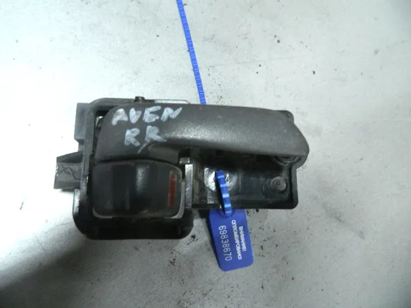 Ручка двери TOYOTA AVENSIS 220 Внутр Задн Прав (Б/У) 69838670 6920505020B0