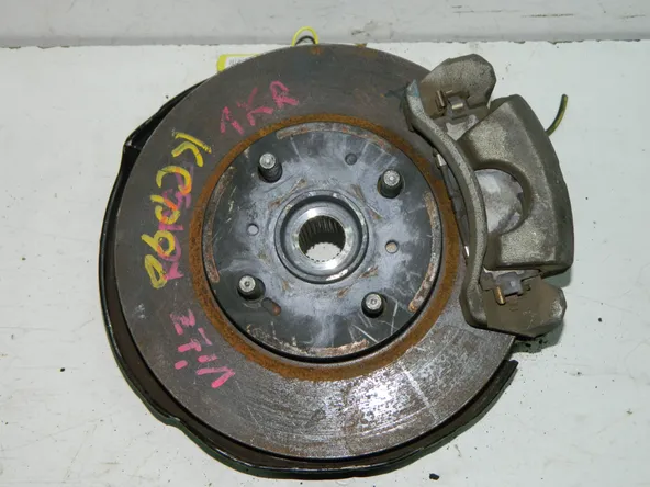 Ступица TOYOTA VITZ KSP90 Перед Прав (Контрактный) 40940700