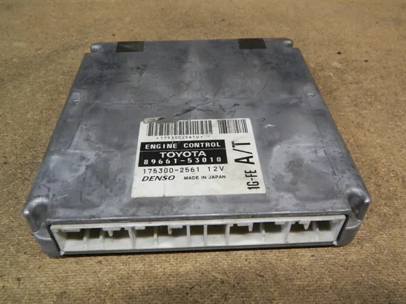 Блок управления ДВС TOYOTA ALTEZZA 1GFE (Контрактный) 10047 8966153010