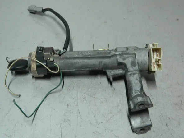 Замок зажигания TOYOTA CELICA ST202 (Контрактный) 81532398