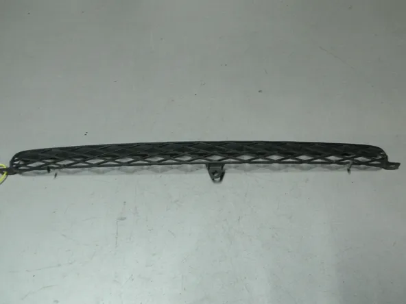 Решетка радиатора TOYOTA FUNCARGO NCP21 (Контрактный) 79773569