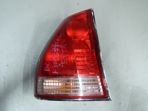 Фонарь MITSUBISHI DIAMANTE F31A Зад Лев 1017 (Контрактный) 68000334