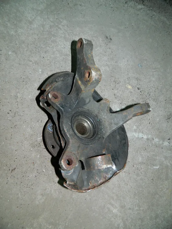 Ступица MITSUBISHI LANCER CK2A Перед Прав (Контрактный) 79591011