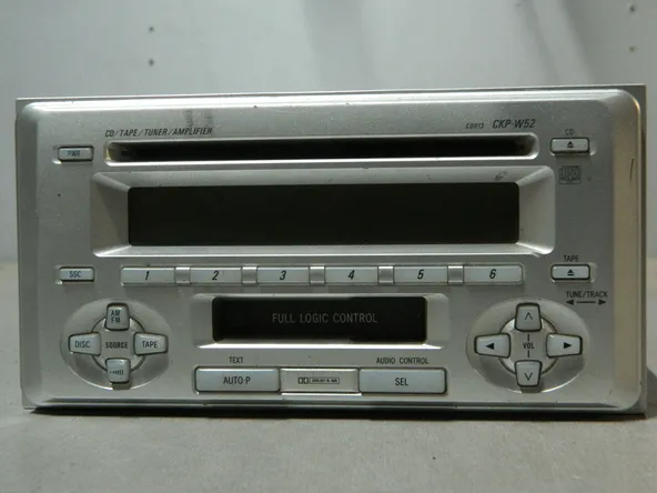 Магнитола TOYOTA COROLLA FIELDER NZE121 (Контрактный) 81540438 0860000E10