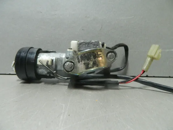 Замок зажигания SUBARU IMPREZA GF1 (Контрактный) 81532253