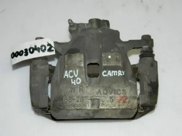 Суппорт TOYOTA CAMRY ACV40 Перед Прав (Контрактный)