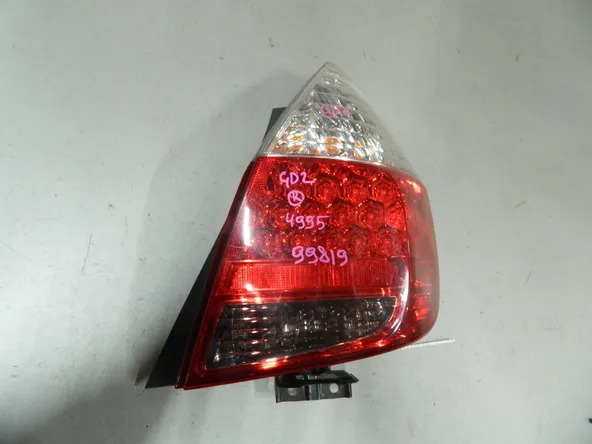 Фонарь HONDA FIT GD1 Зад Прав (Контрактный) 68000890