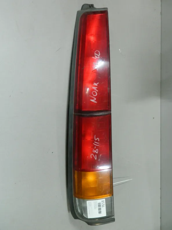 Фонарь TOYOTA NOAH CR40 Зад Лев 28115 (Контрактный) 03344246