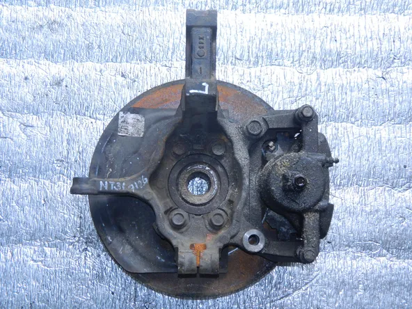 Ступица NISSAN X-TRAIL NT31 Перед Лев (Контрактный) 11026490