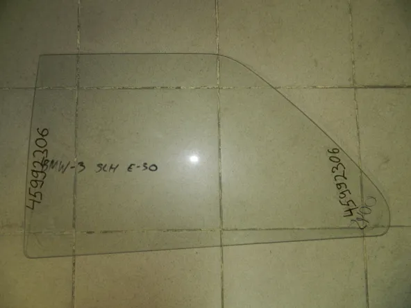 Стекло двери DELODUR 2425LCLS2RQ BMW 3-Series E30 Перед Прав 45992306