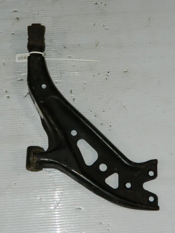 Рычаг подвески TOYOTA STARLET EP91 Перед Лев (Контрактный) 45992880