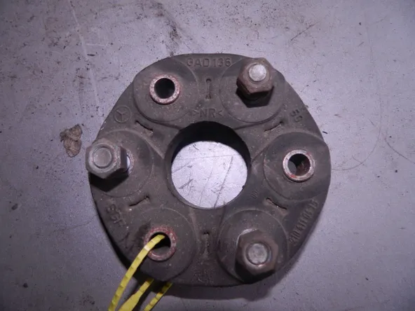 Муфта карданного вала MERCEDES-BENZ E-Class W211 (Контрактный) 94599971