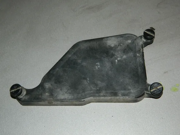 Крышка блока предохранителей AUDI Q7 4L BAR (Б/У) 7L0937576A