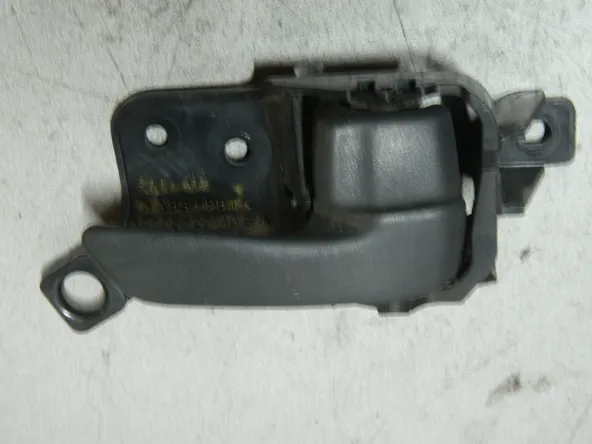 Ручка двери внутренняя TOYOTA CARINA ED ST200 Прав (Контрактный) 81528446 6920520140