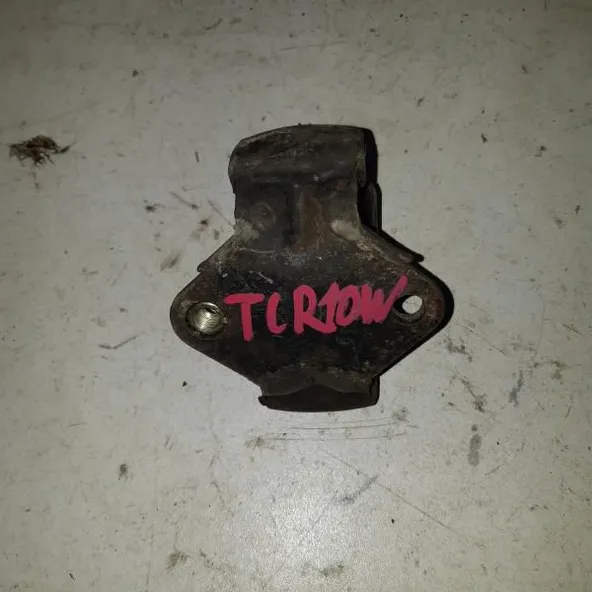 Подушка двигателя TOYOTA ESTIMA TCR10W Лев (Контрактный) 1236276010