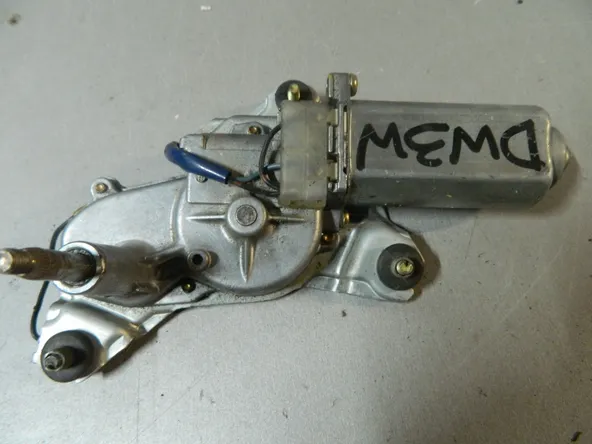 Мотор заднего дворника MAZDA DEMIO DW3W (Контрактный) 81528704