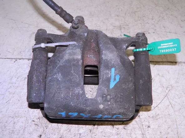 Суппорт TOYOTA MARK II JZX100 Перед Лев (Контрактный) 79590037