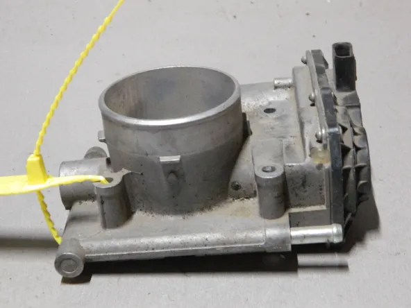 Дроссельная заслонка MAZDA LF (Контрактный) 79780623