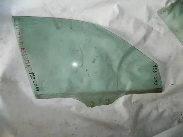 Стекло двери MAZDA CAPELLA GWEW Перед. Прав (Контрактный) 1932207